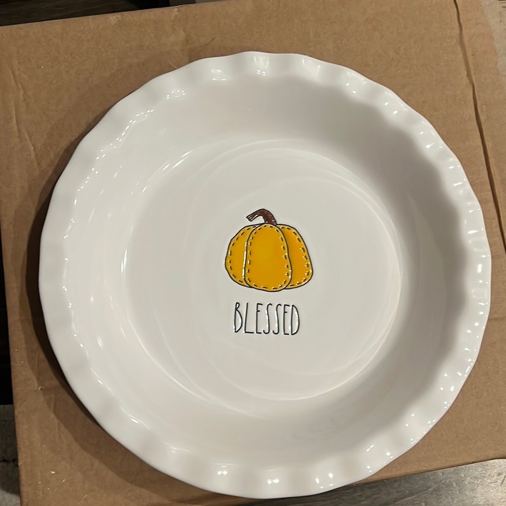 Rae Dunn 10.5in Ceramic Blessed Thanksgiving Pumpkin Pie Dish